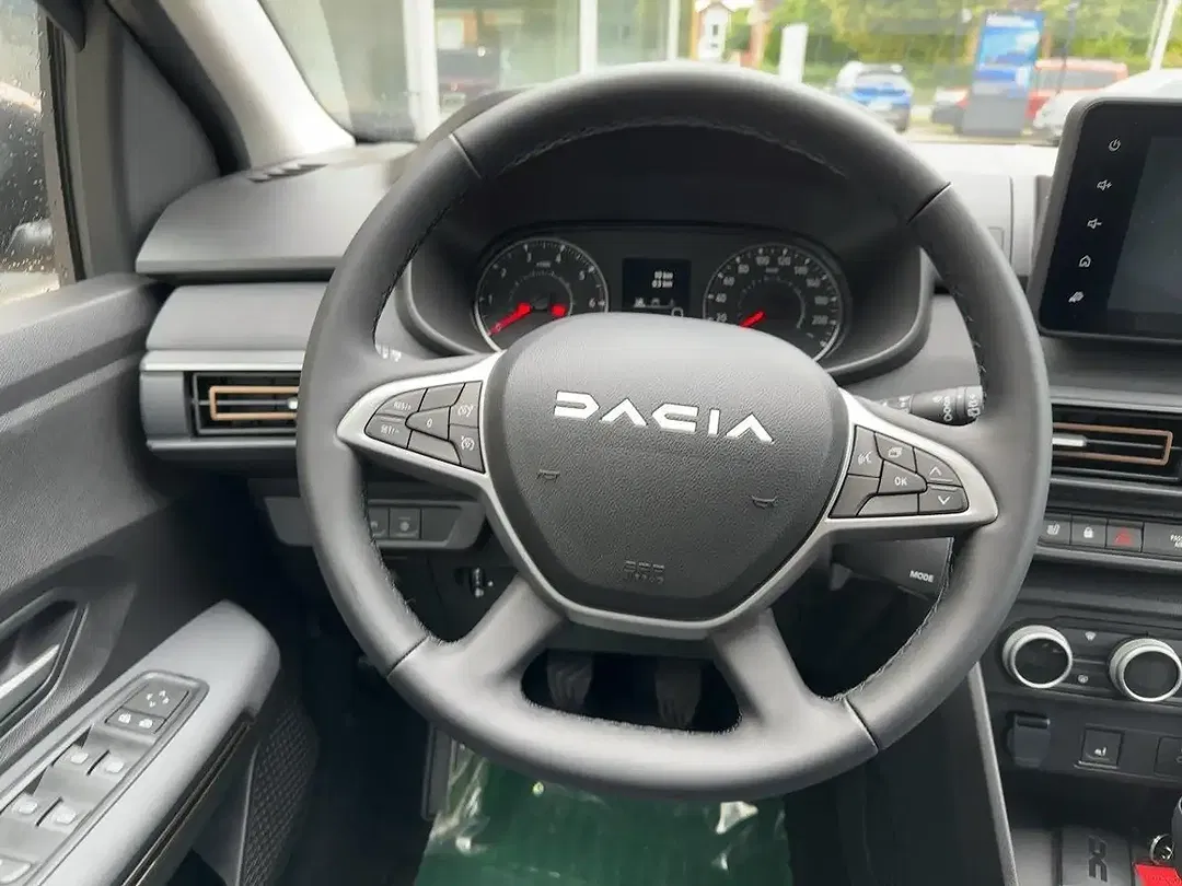 Dacia Sandero - Thumbnail 9