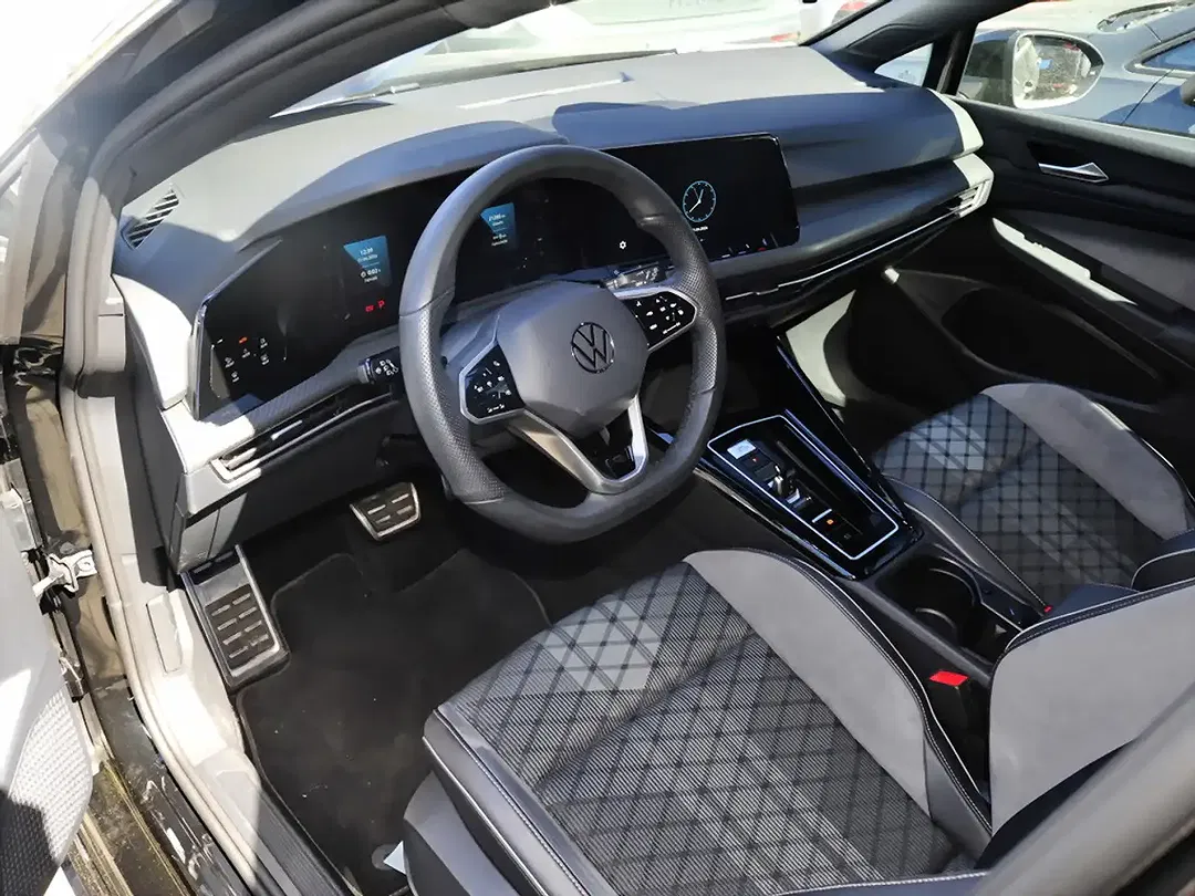 Volkswagen Golf - Thumbnail 8