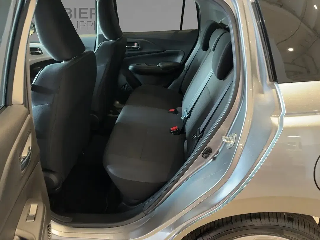 Suzuki Swift - Thumbnail 9
