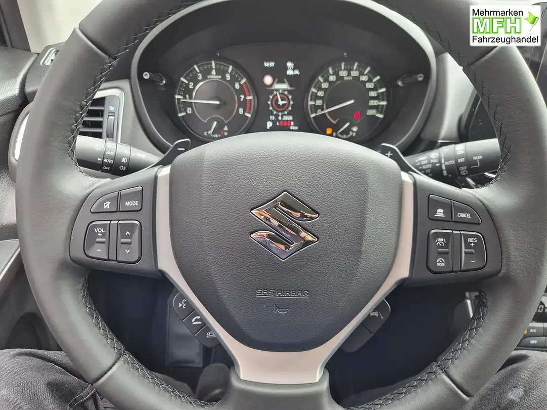 Suzuki S-Cross - Thumbnail 15