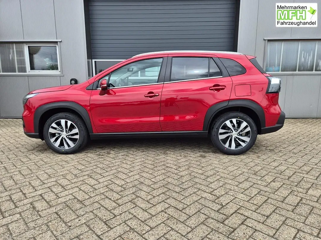 Suzuki S-Cross - Thumbnail 2