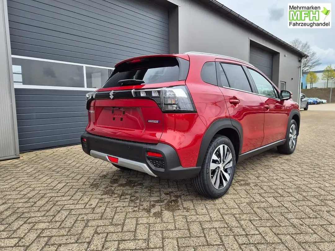 Suzuki S-Cross - Thumbnail 5