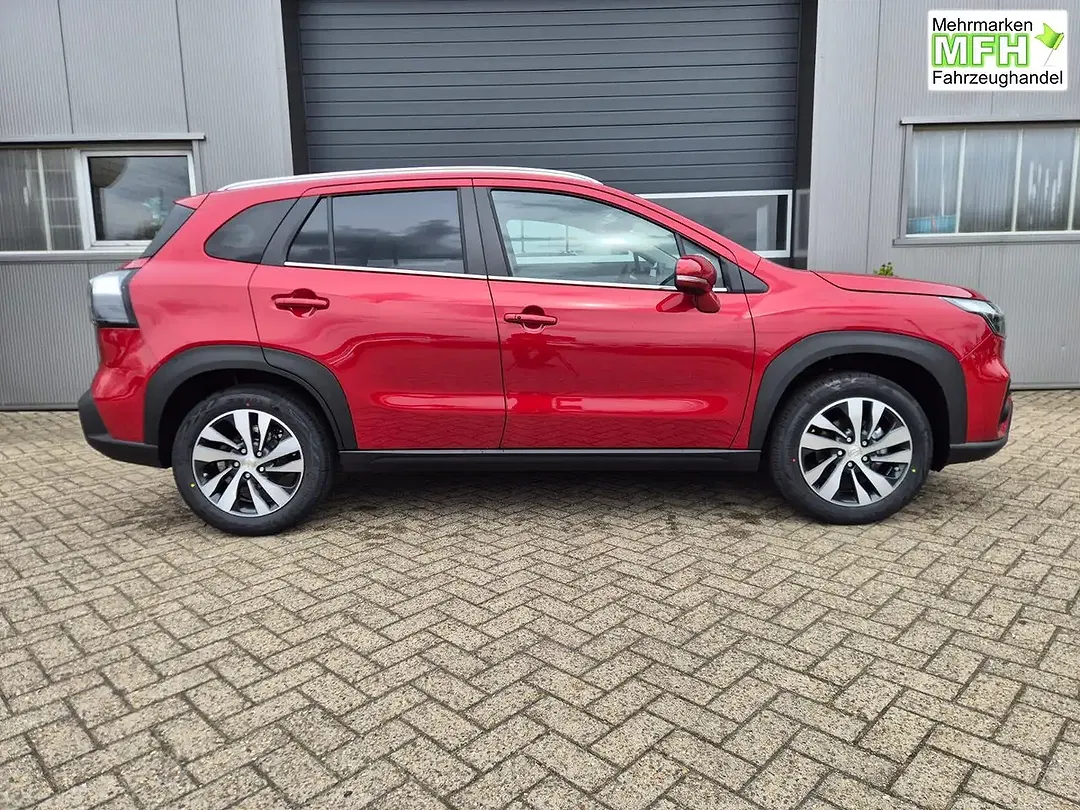 Suzuki S-Cross - Thumbnail 6