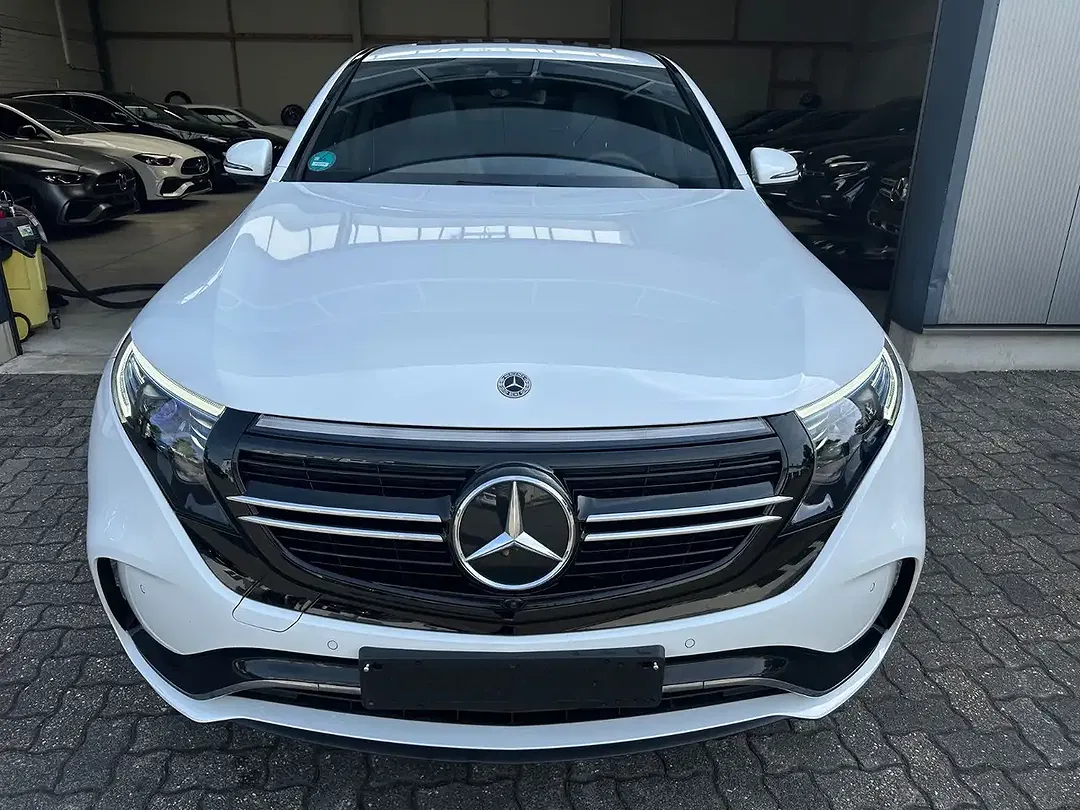 Mercedes-Benz EQC 400 - Thumbnail 3