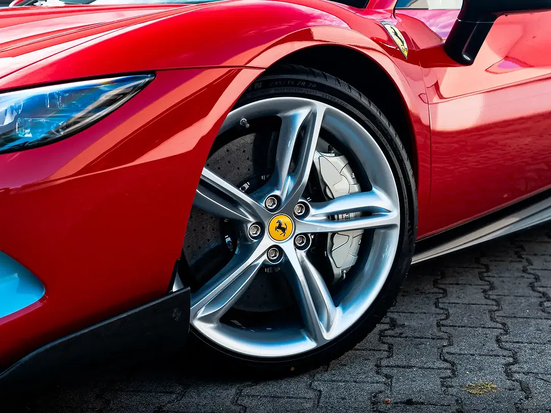 Ferrari 296 GTS - Thumbnail 13