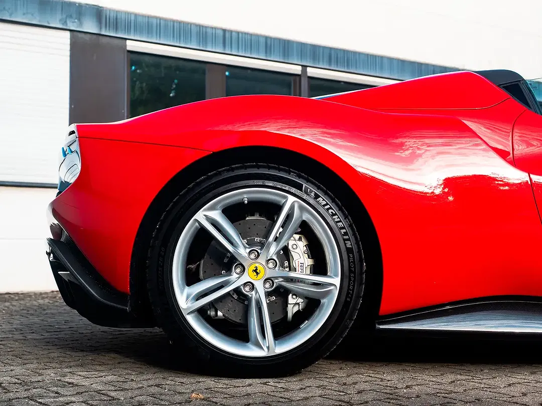 Ferrari 296 GTS - Thumbnail 14