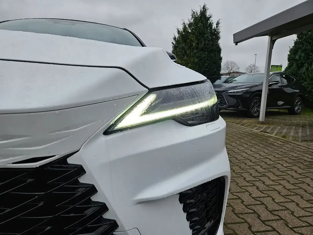 Lexus RX 450h - Thumbnail 1