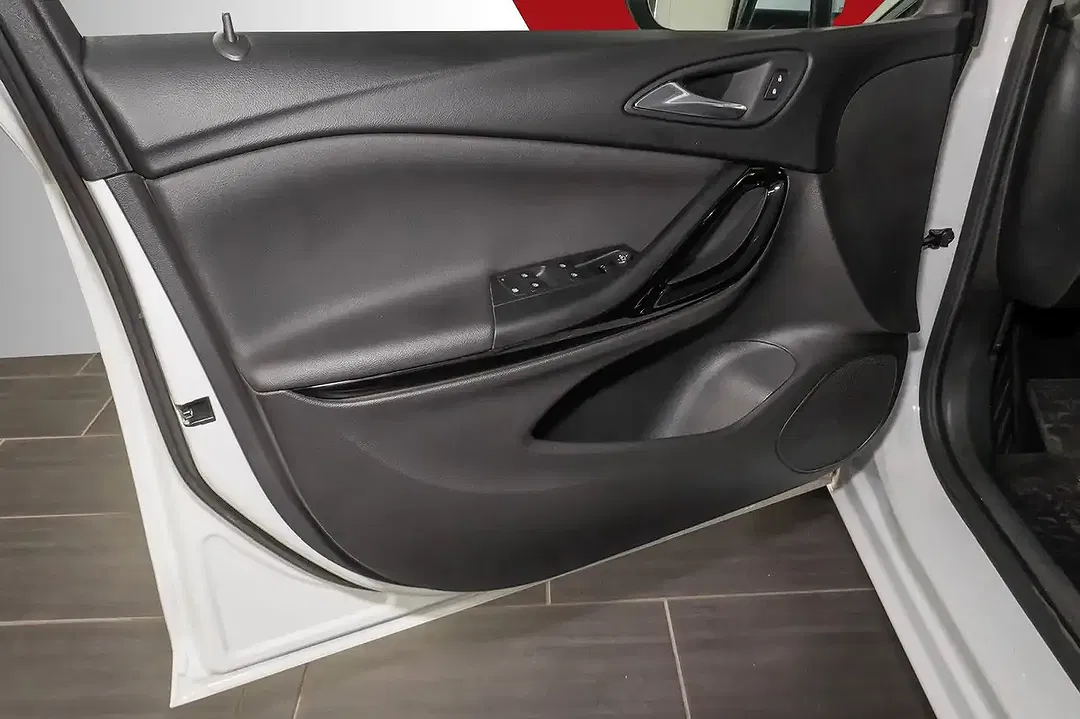Opel Astra - Thumbnail 7