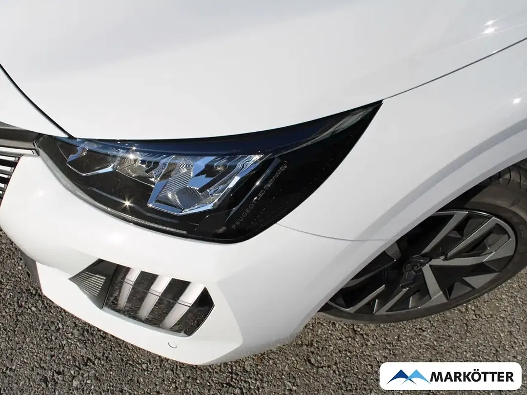 Peugeot 208 - Thumbnail 2