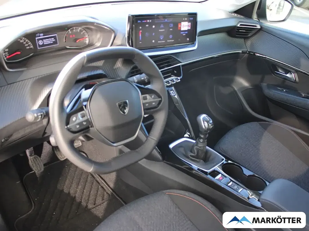 Peugeot 208 - Thumbnail 3