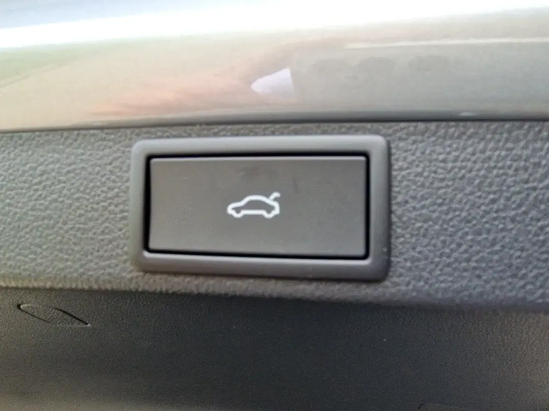Skoda Octavia - Thumbnail 13