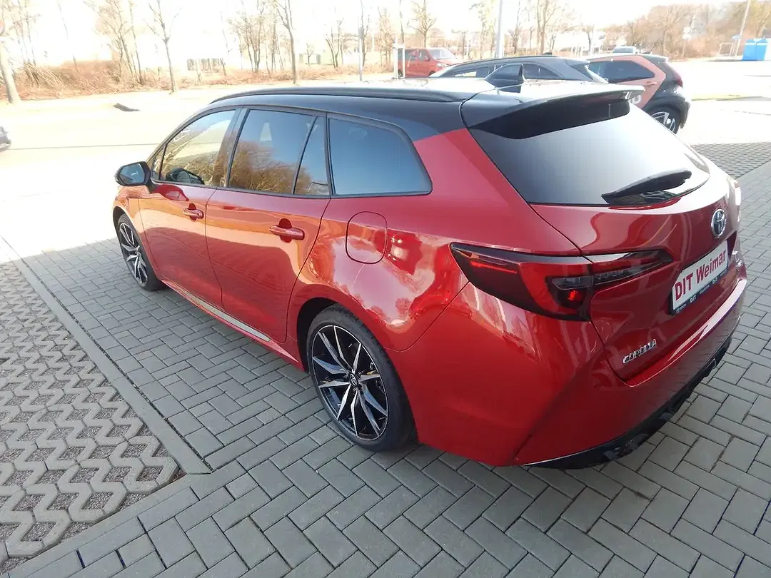 Toyota Corolla - Thumbnail 2