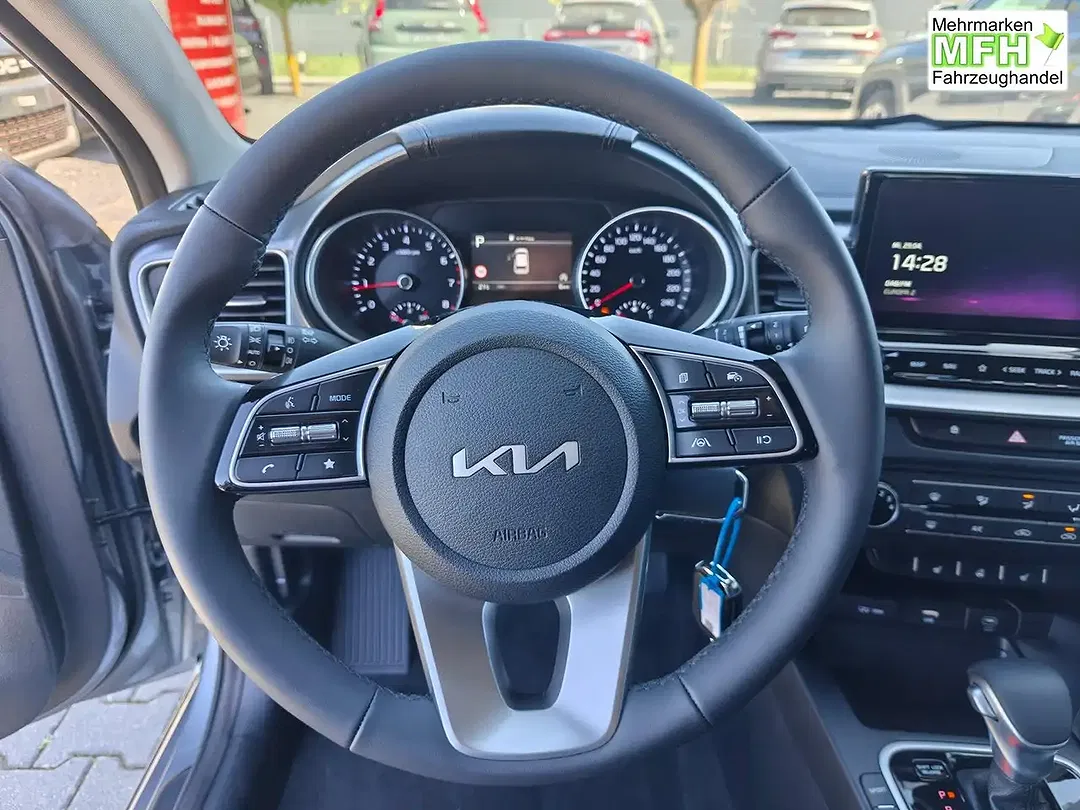 Kia Ceed / cee'd - Thumbnail 11