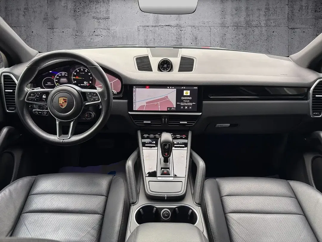Porsche Cayenne - Thumbnail 13