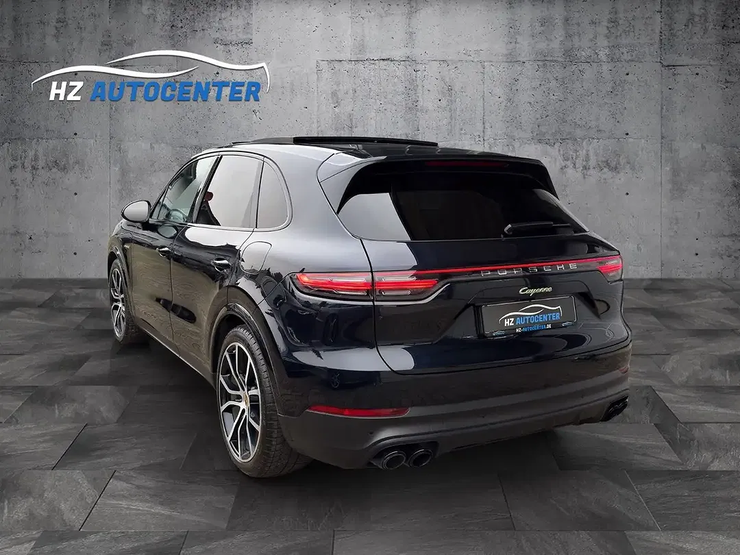 Porsche Cayenne - Thumbnail 5