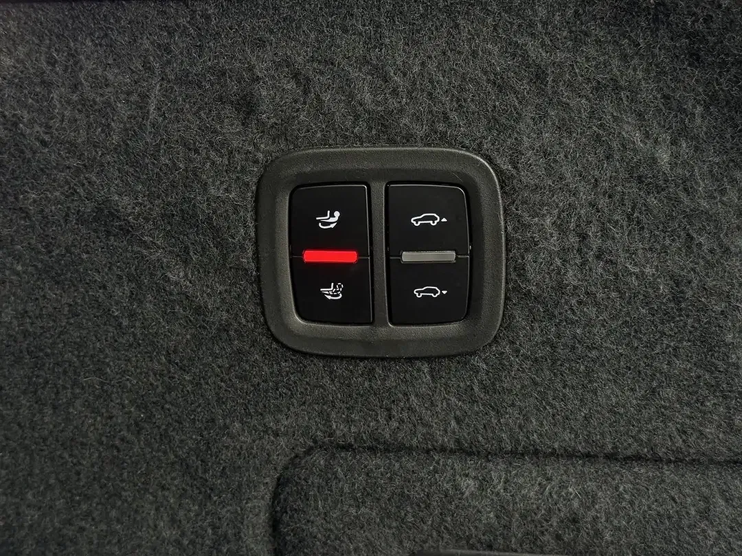 Porsche Cayenne - Thumbnail 9