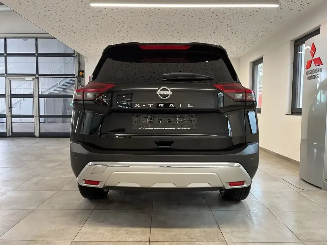 Nissan X-Trail - Thumbnail 3