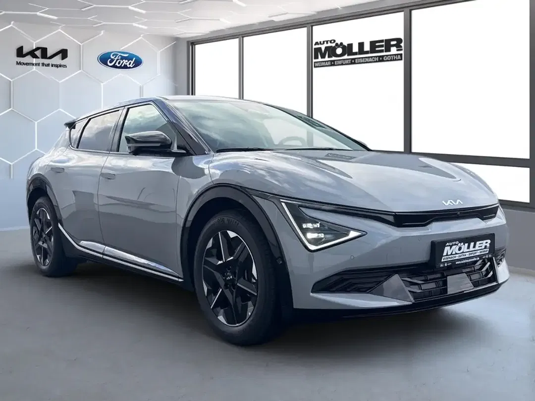 Kia EV6 - Thumbnail 2