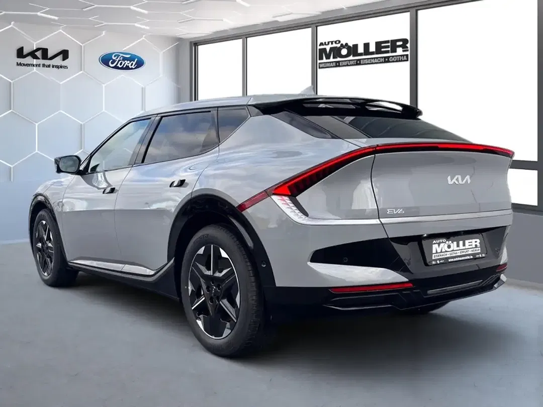 Kia EV6 - Thumbnail 4