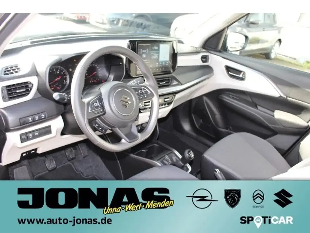 Suzuki Swift - Thumbnail 11