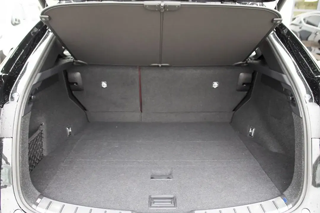 Lexus NX 450h+ - Thumbnail 8