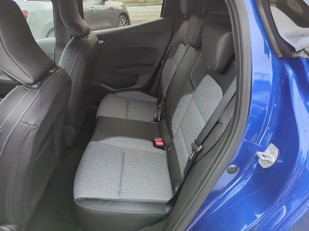 Renault Clio - Thumbnail 10