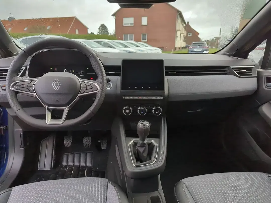 Renault Clio - Thumbnail 11