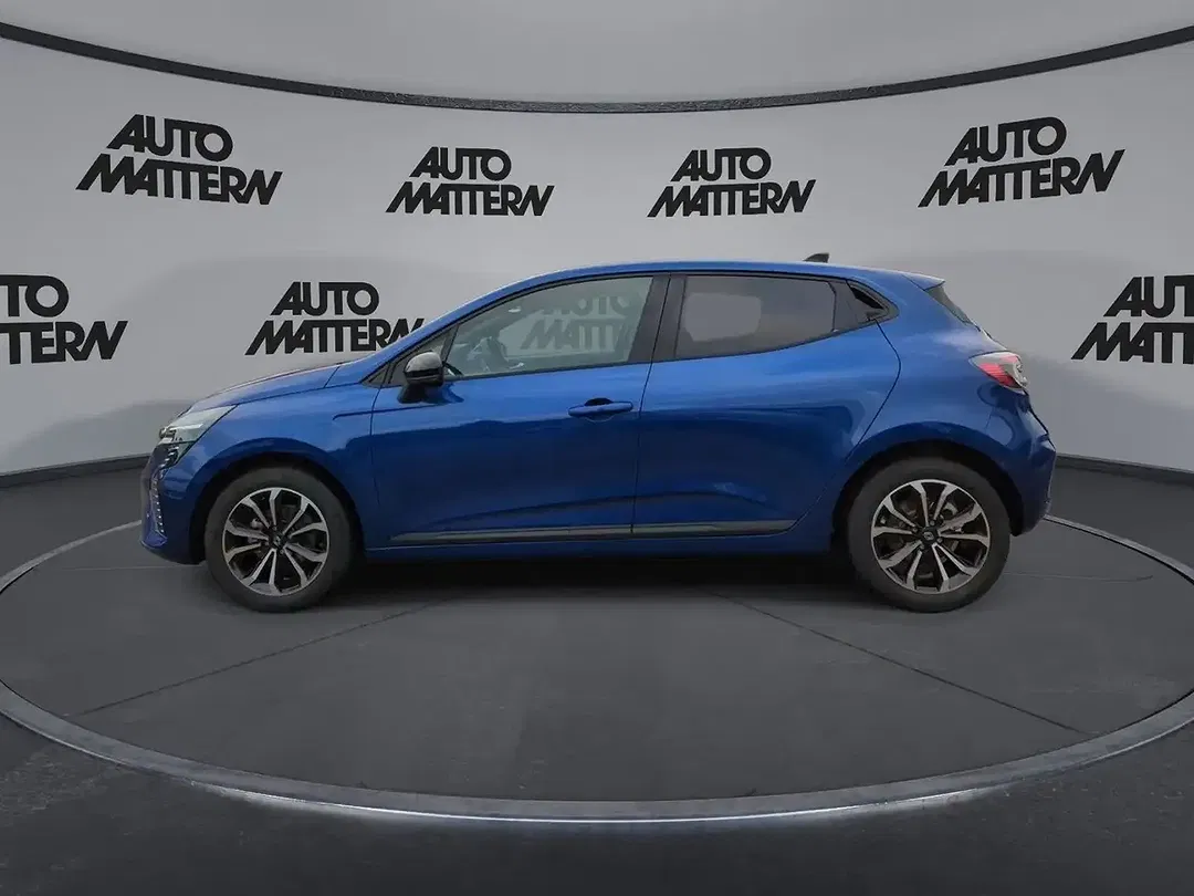 Renault Clio - Thumbnail 3
