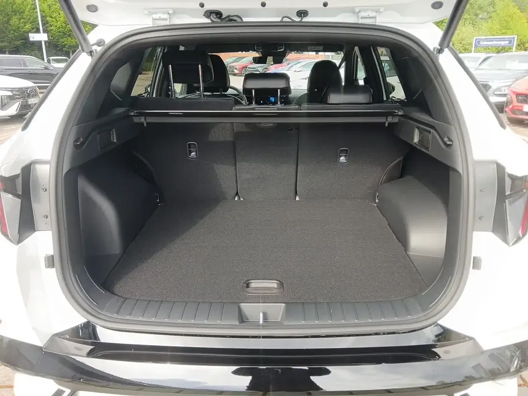 Hyundai TUCSON - Thumbnail 13