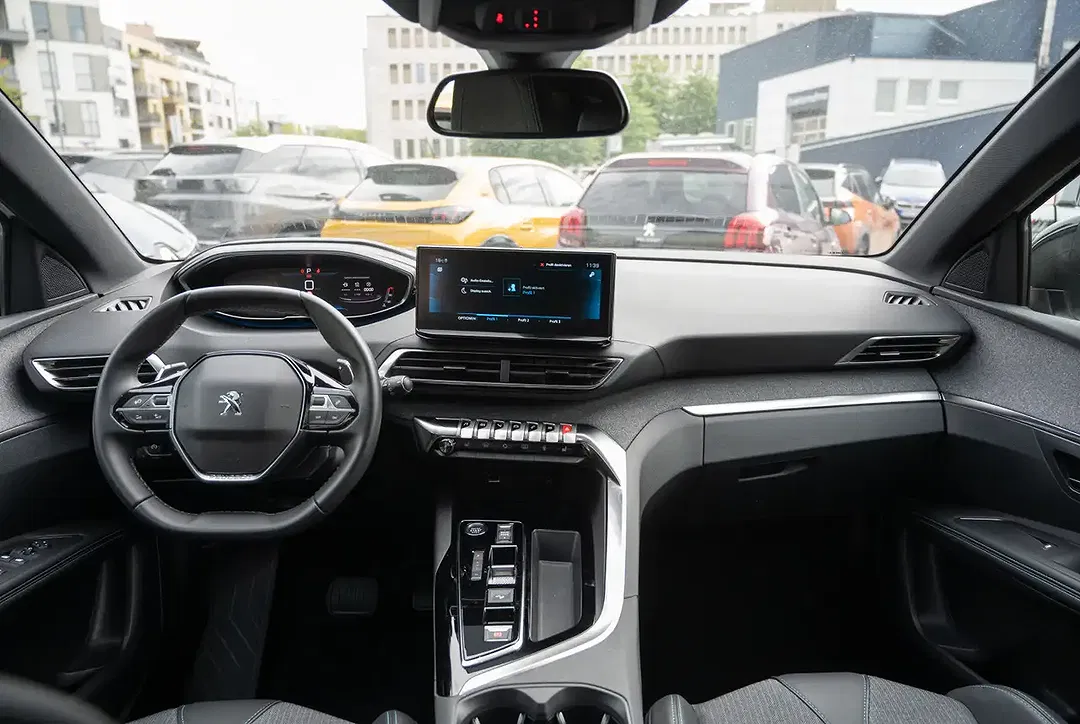 Peugeot 3008 - Thumbnail 5
