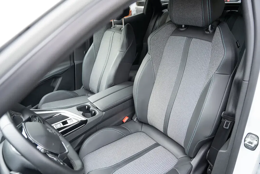 Peugeot 3008 - Thumbnail 6