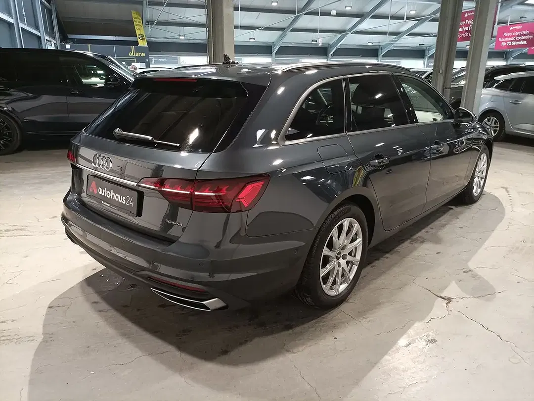 Audi A4 - Thumbnail 5