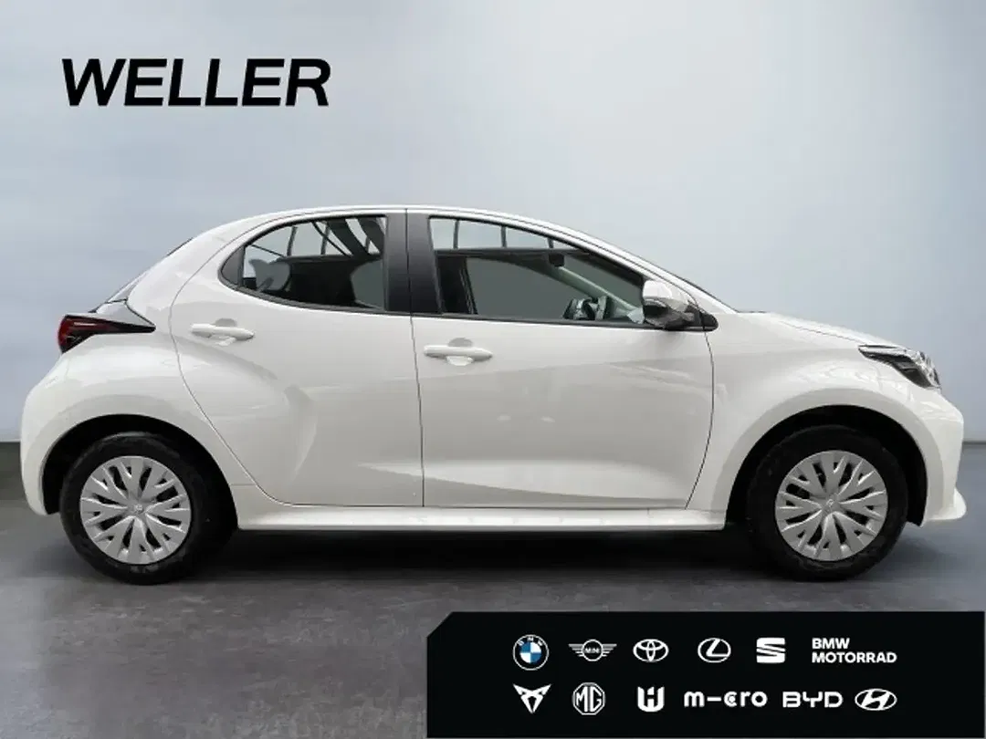 Toyota Yaris - Thumbnail 7
