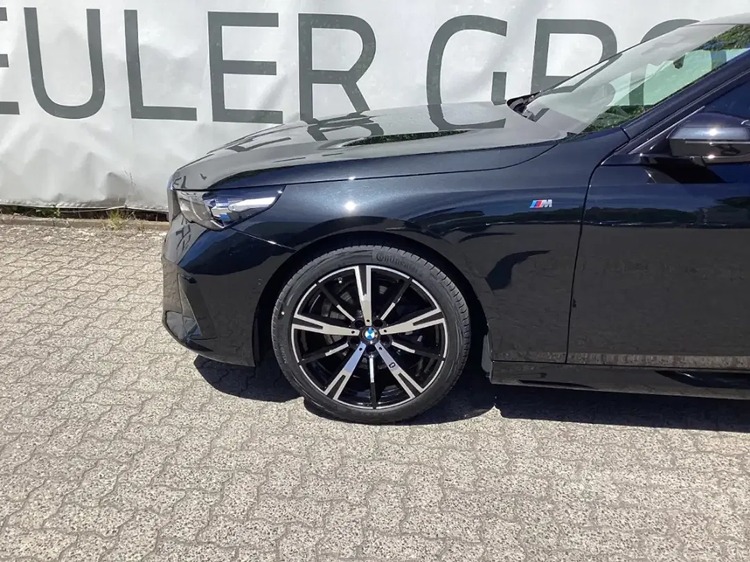 BMW 520 - Thumbnail 3