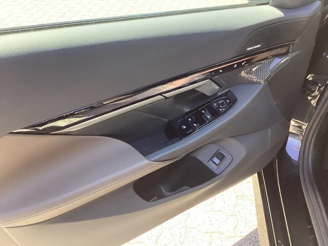 BMW 520 - Thumbnail 4