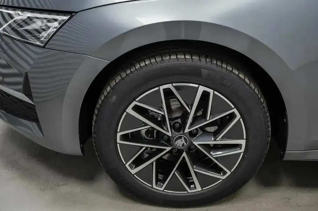 Skoda Octavia - Thumbnail 5