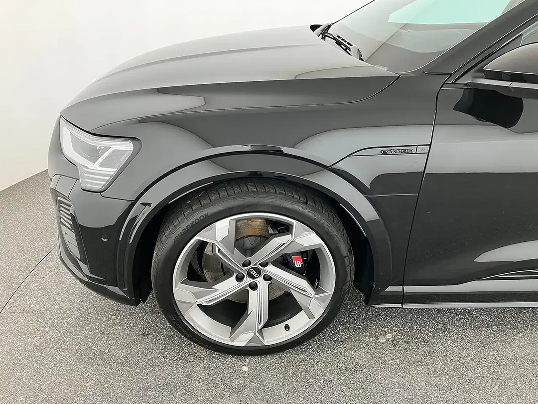 Audi SQ8 - Thumbnail 10
