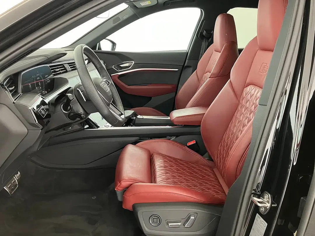 Audi SQ8 - Thumbnail 15