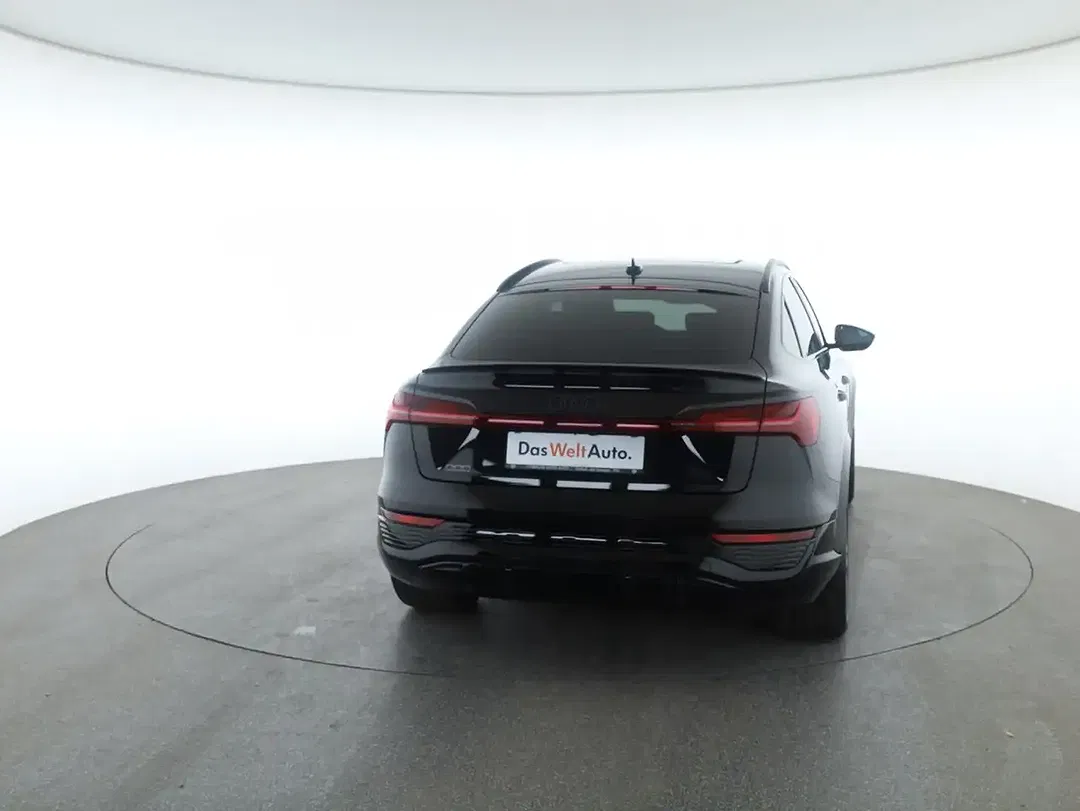 Audi SQ8 - Thumbnail 6