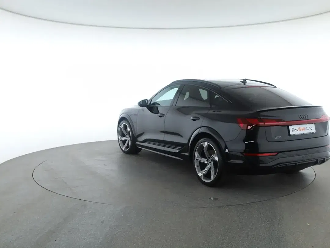 Audi SQ8 - Thumbnail 7