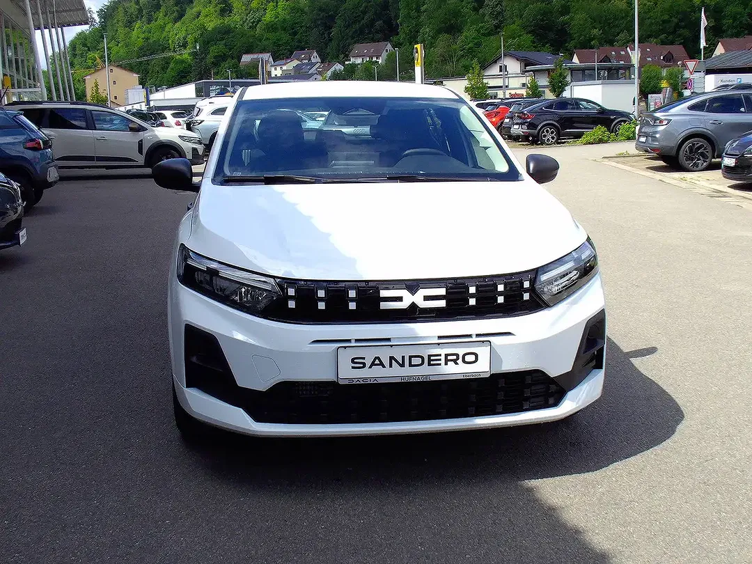 Dacia Sandero - Thumbnail 2