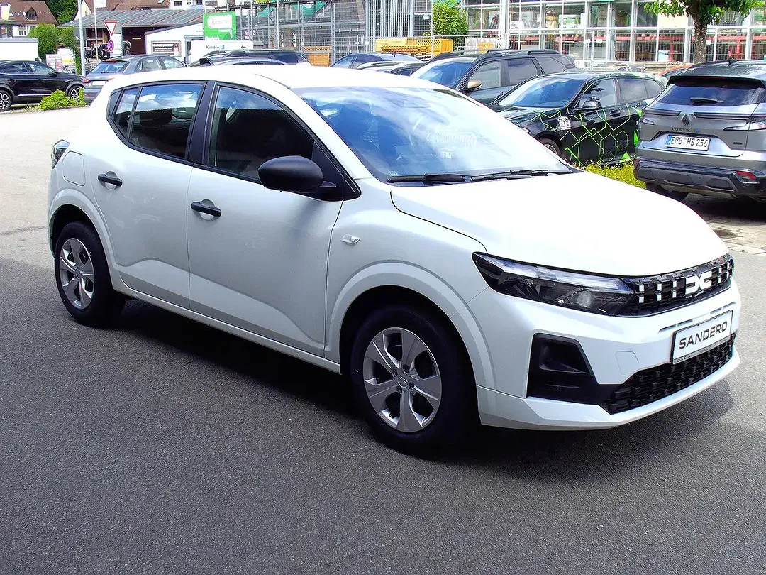 Dacia Sandero - Thumbnail 3