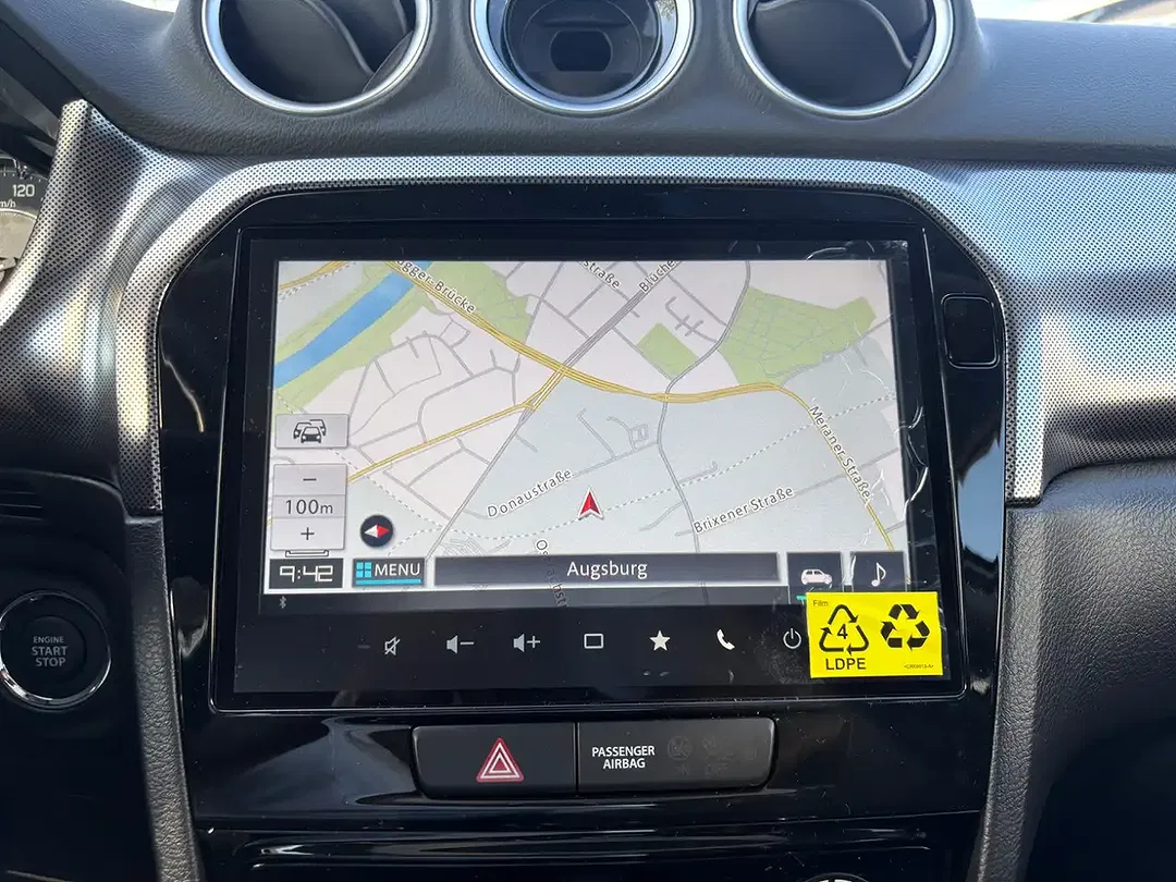 Suzuki Vitara - Thumbnail 8