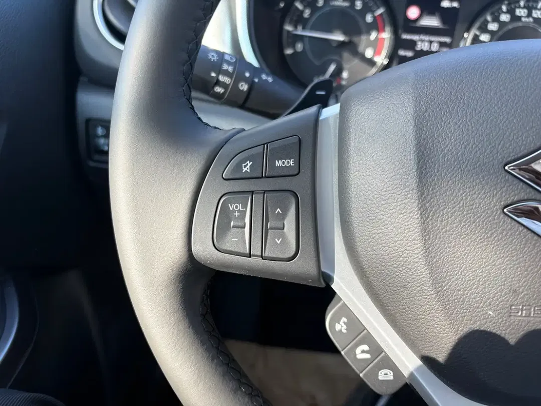 Suzuki Vitara - Thumbnail 15