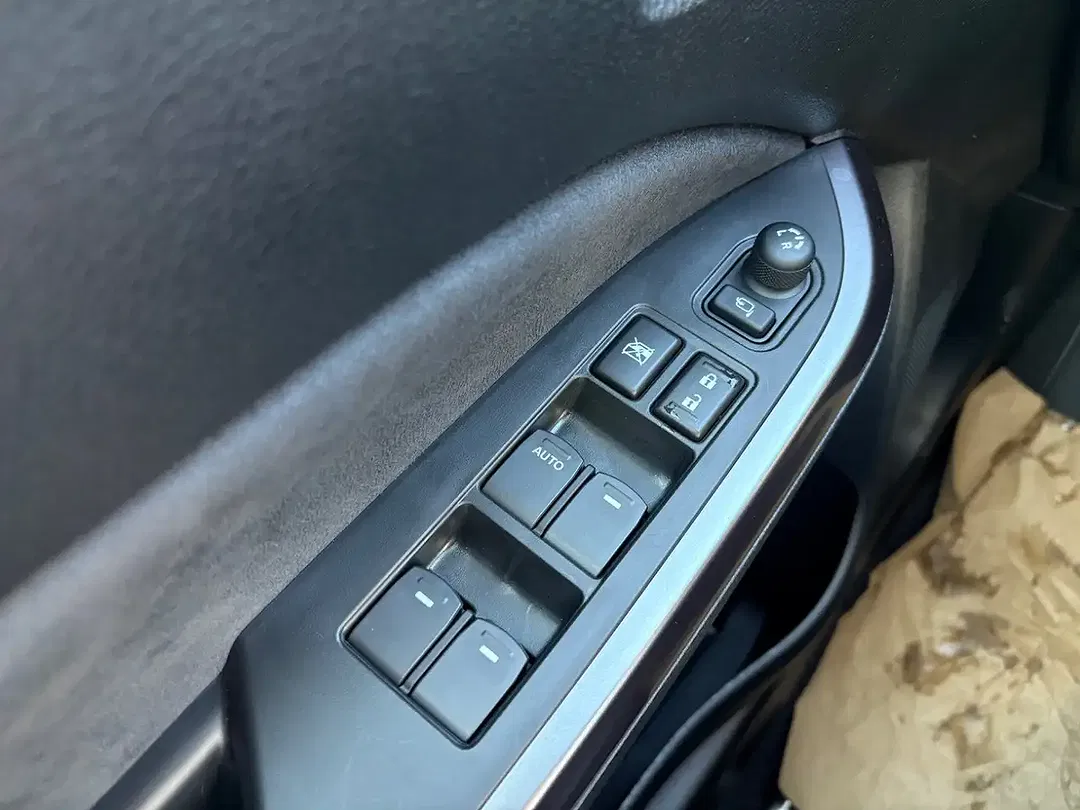 Suzuki Vitara - Thumbnail 17