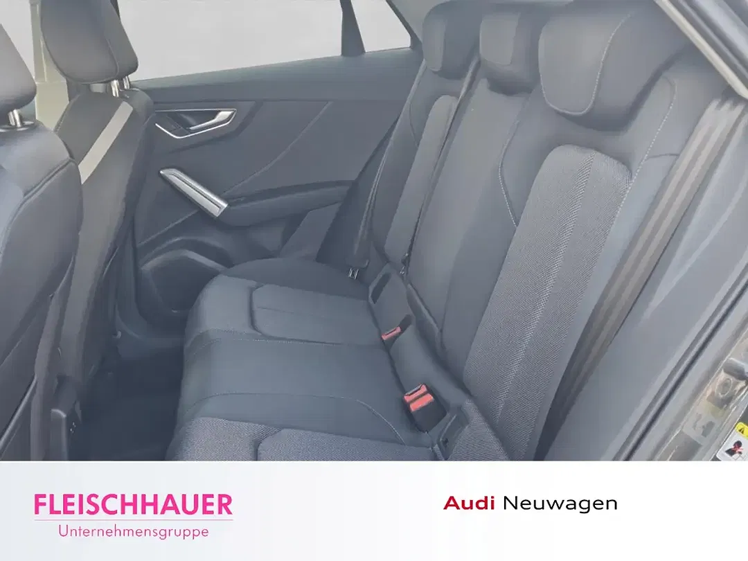 Audi Q2 - Thumbnail 9