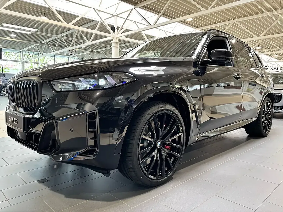 BMW X5 - Thumbnail 2