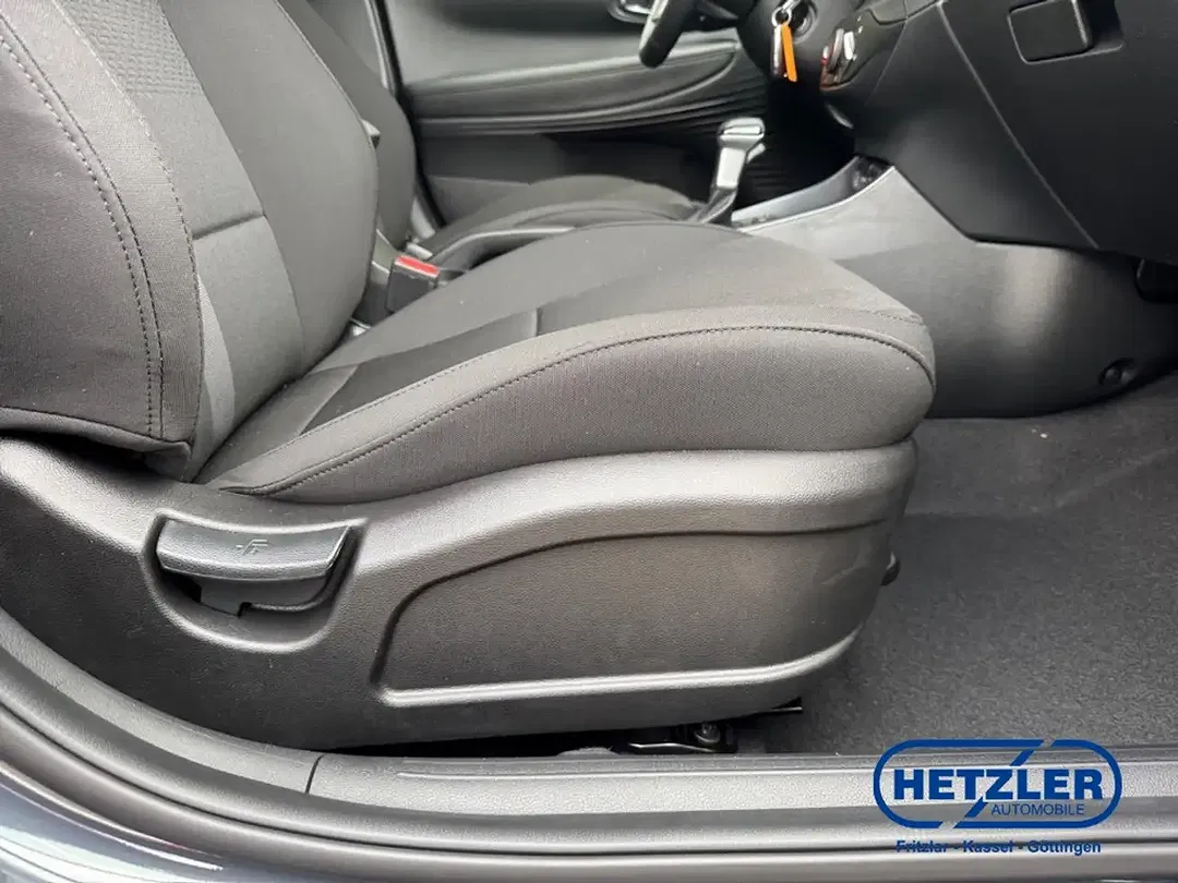 Hyundai i20 - Thumbnail 15