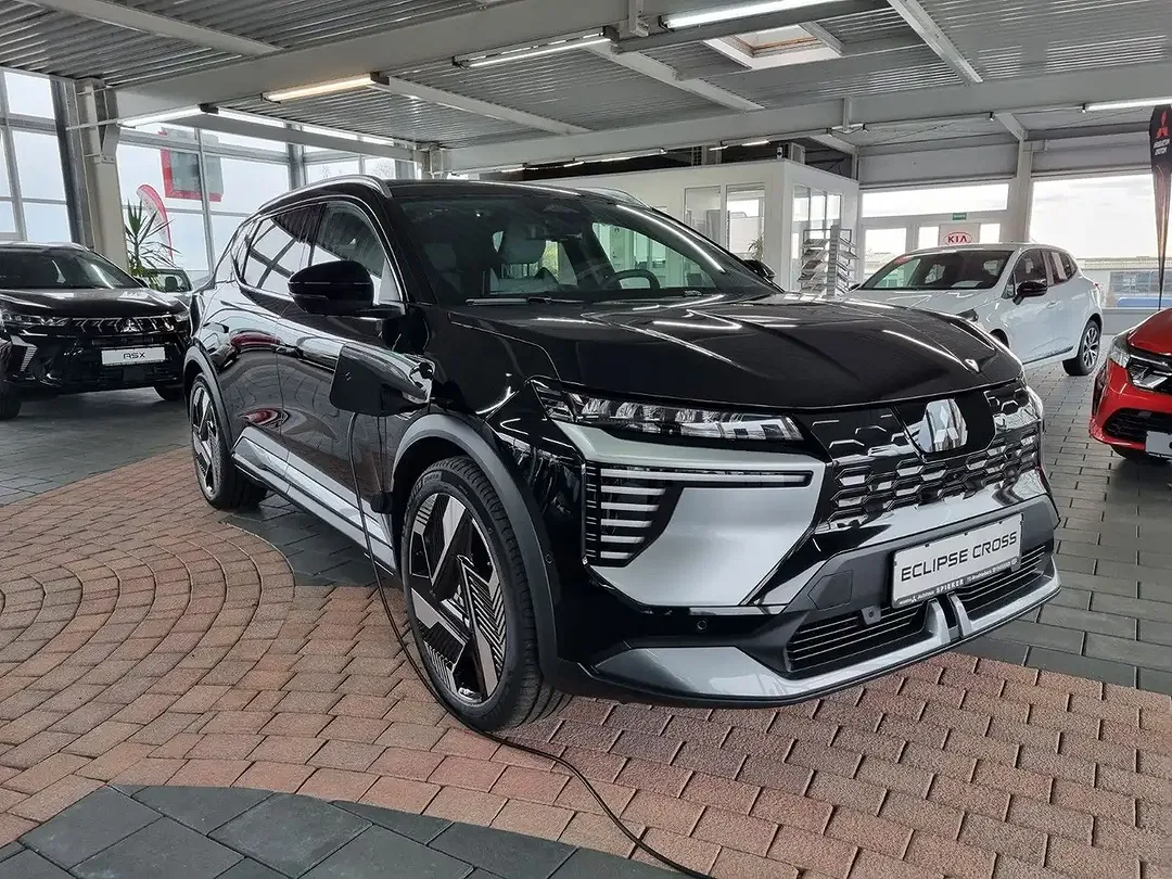 Mitsubishi Eclipse Cross - Thumbnail 1
