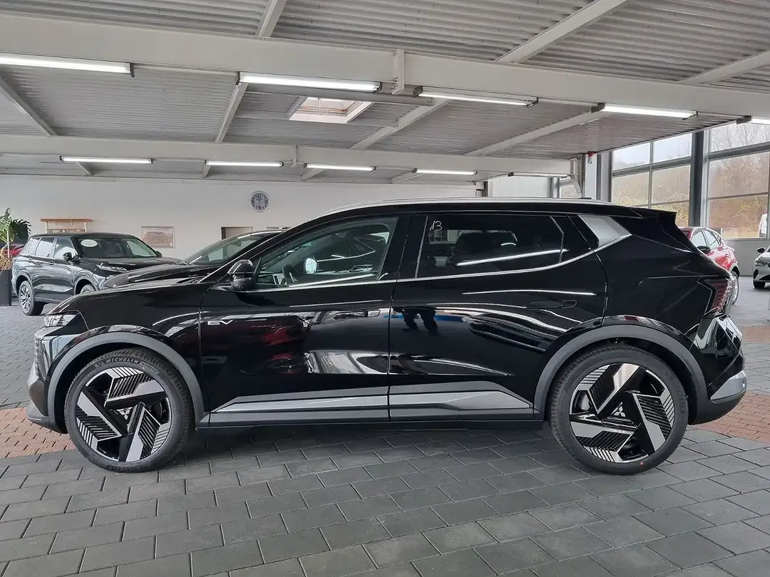 Mitsubishi Eclipse Cross - Thumbnail 3